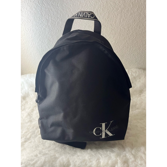 Calvin Klein Jeans Handbags - Calvin Klein Jeans Women's Nylon Logo Backpack - Black